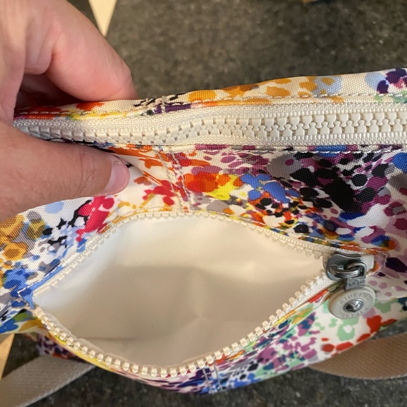 Kipling Crossbody - Picture 7 of 8